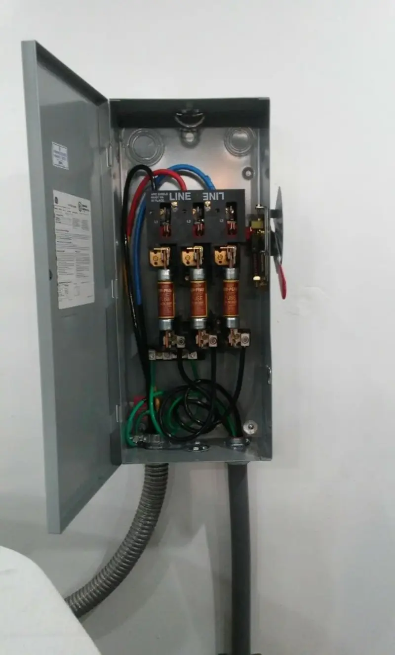 Three-phase disconnect switch installed for Electrical Wiring & Rewiring in Coarsegold